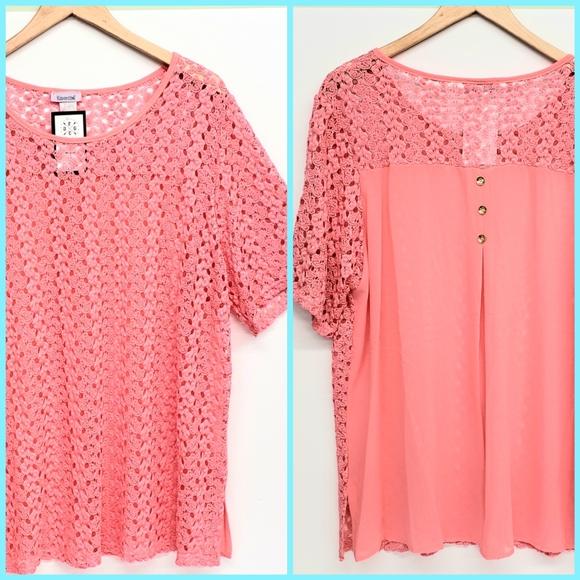 Tops - NWT Gorgeous Boutique Lace Crocheted Top